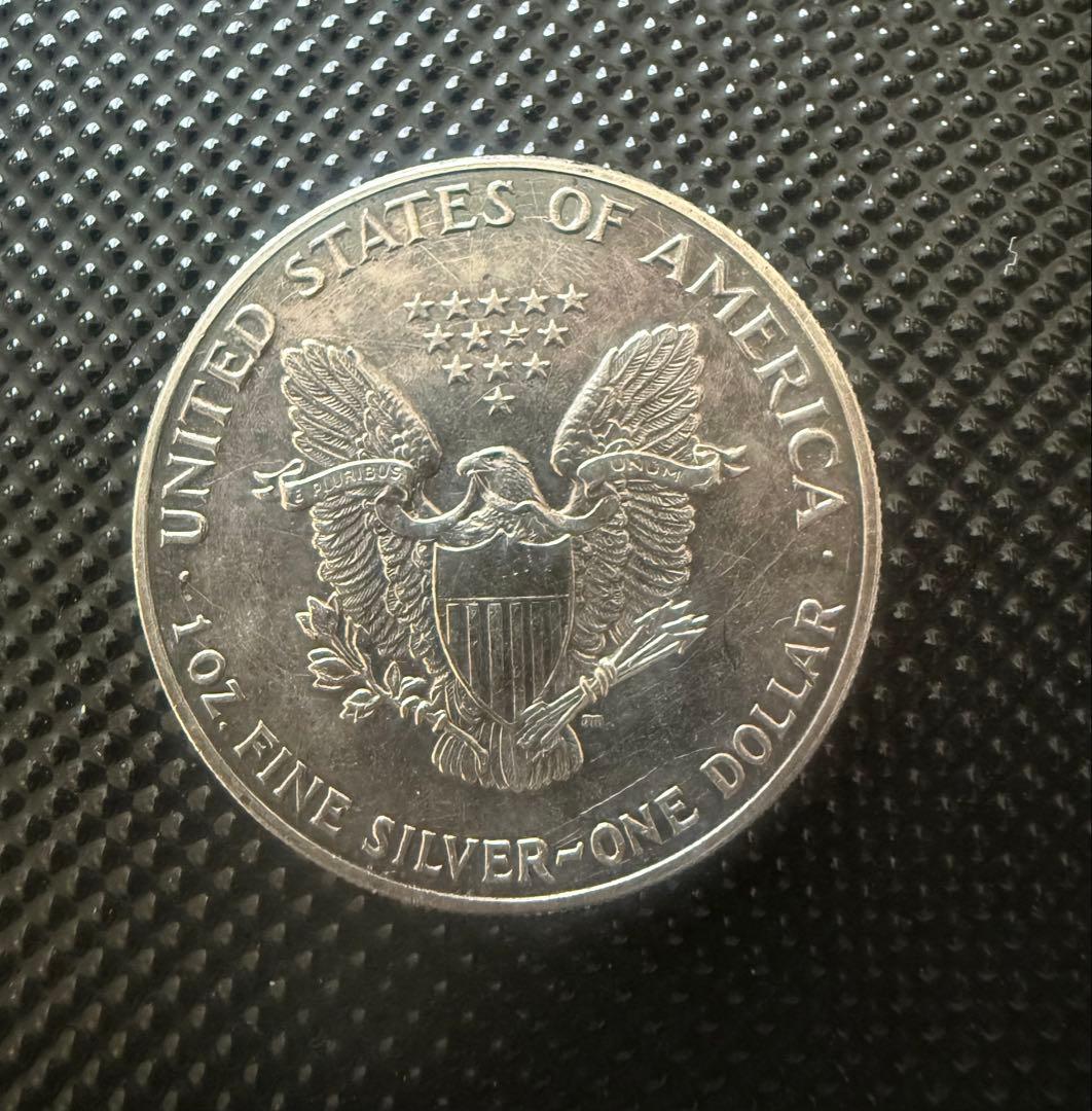 ロ*ン様 1月3日迄新春特価　1987年 シルバーイーグル1オンス銀貨