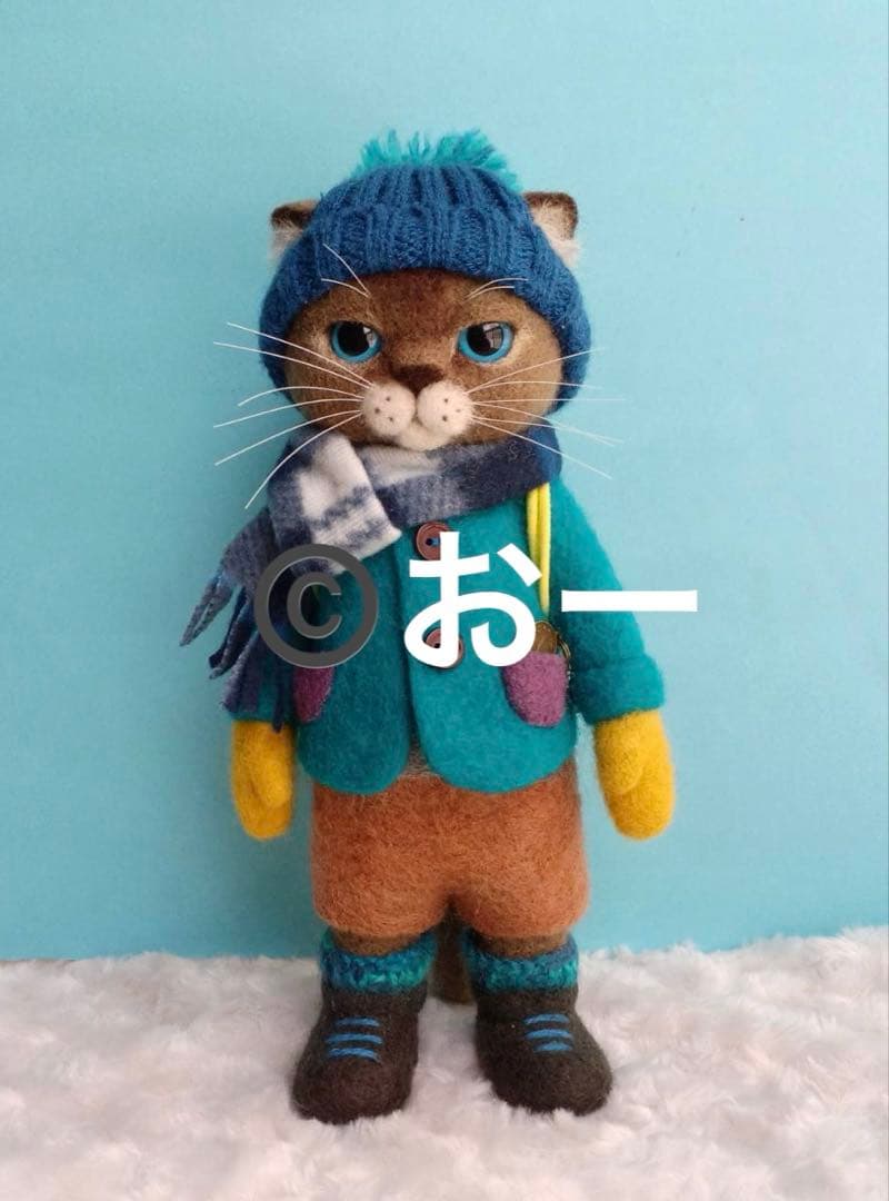羊毛フェルト　猫　冬のおでかけ　青色　コート