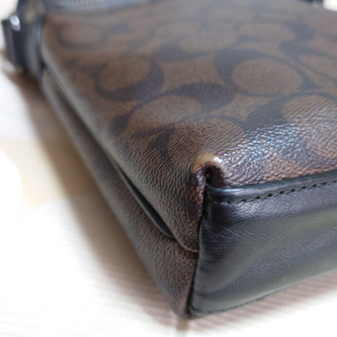 お値下げ致します！COACH　メンズ シグネチャー　ショルダーバッグ