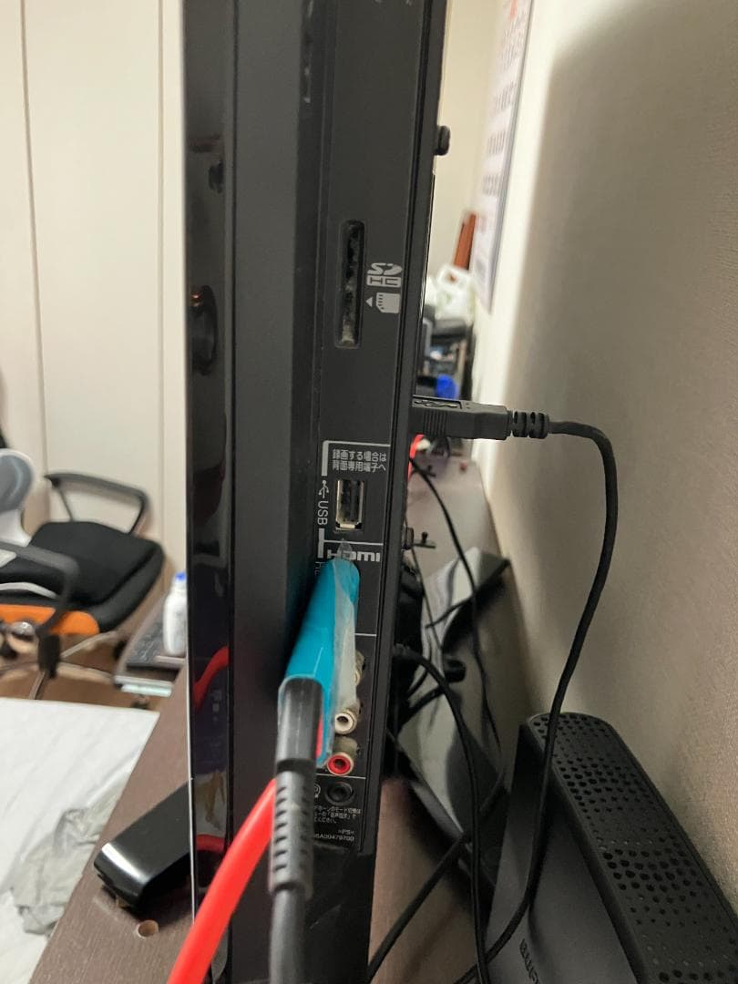 【中古】TOSHIBA 37Z1 液晶テレビ 37インチ　リモコン、説明書あり