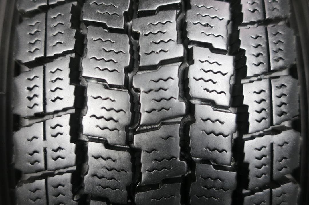 ryo_t様送料込み スタッドレス 155/80R14LT トヨタ プロボックス