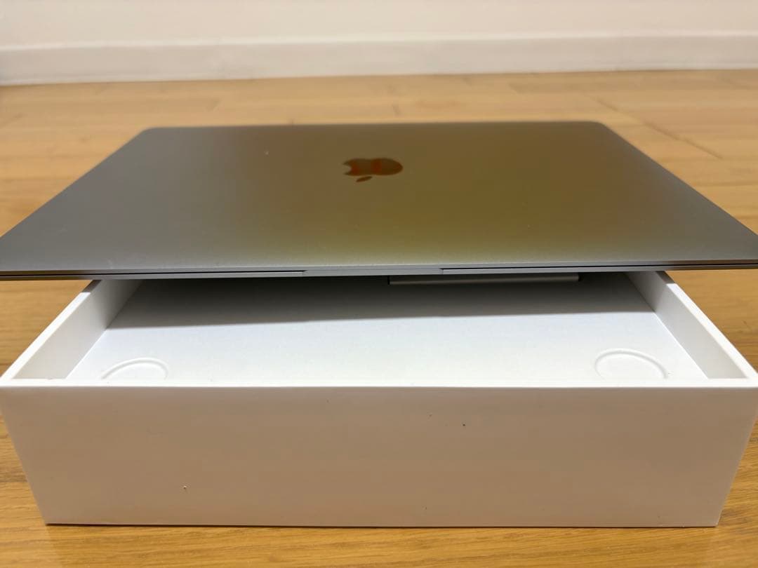 MacBook Air M1 13インチ8GB 256GB 2022年