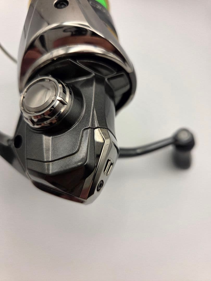 リール SHIMANO TWIN POWER C2000SHG