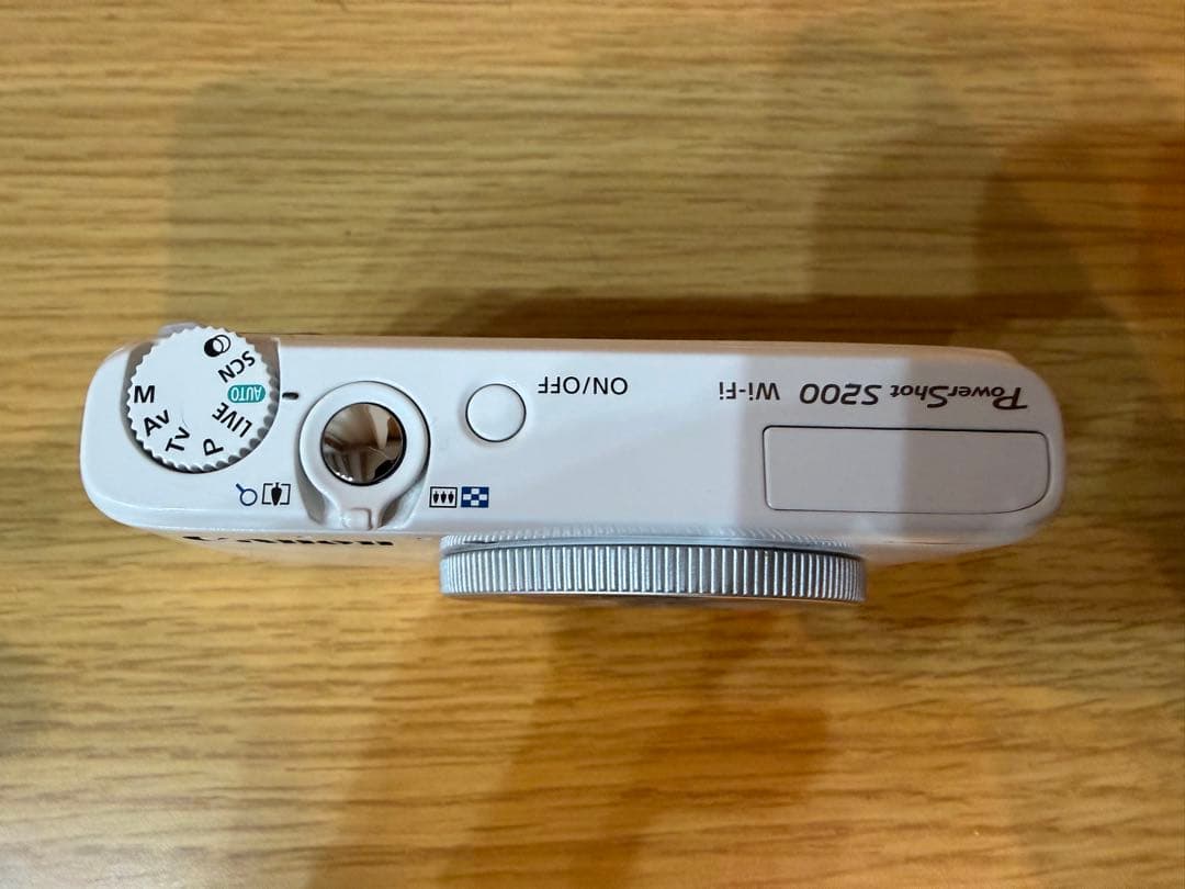 【完動品】Canon PowerShot S200 白　セブンイレブン記念品