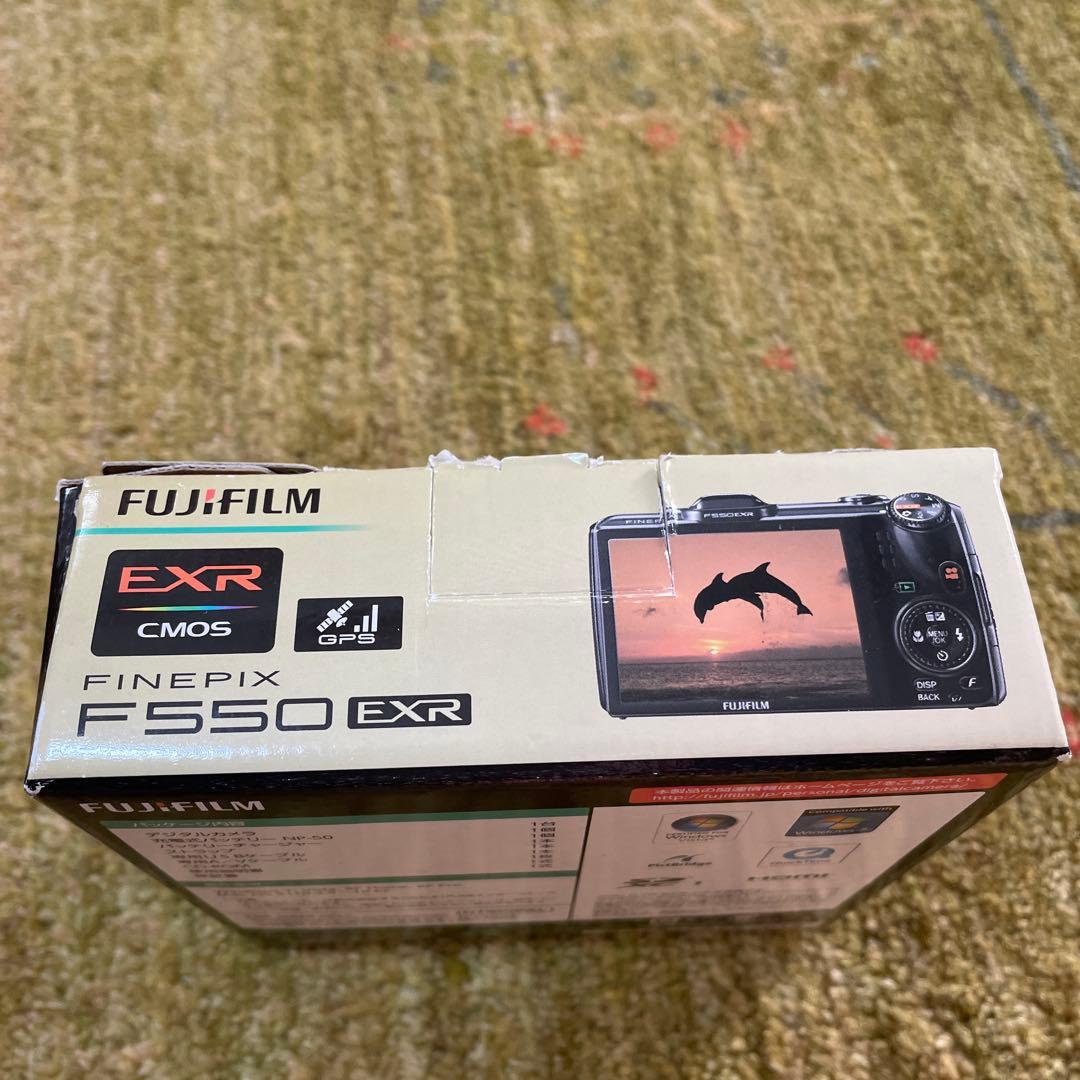 Fujifilm FinePix F550 EXR シルバー