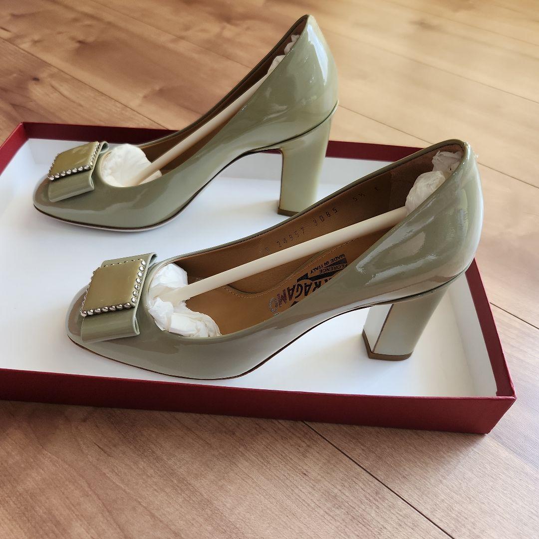 フェラガモパンプス23センチ