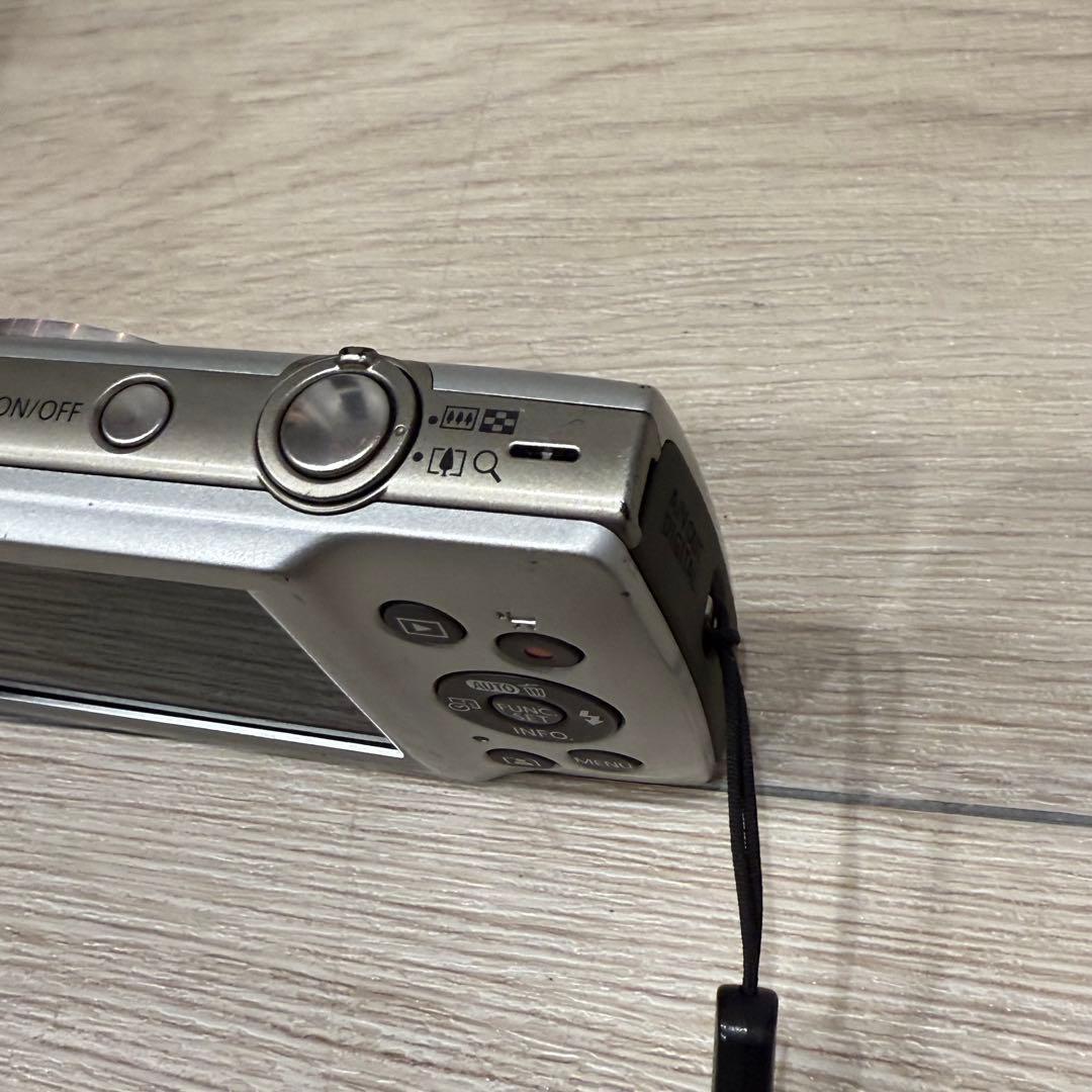 【箱付き】Canon IXY 200 デジタルカメラ　キャノン