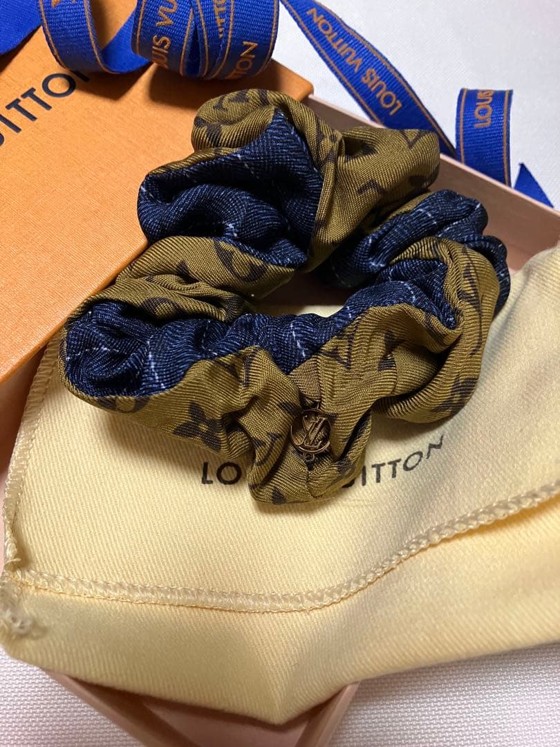 LOUIS VUITTON ルイ・ヴィトン シルク ビーマインドフル シュシュ