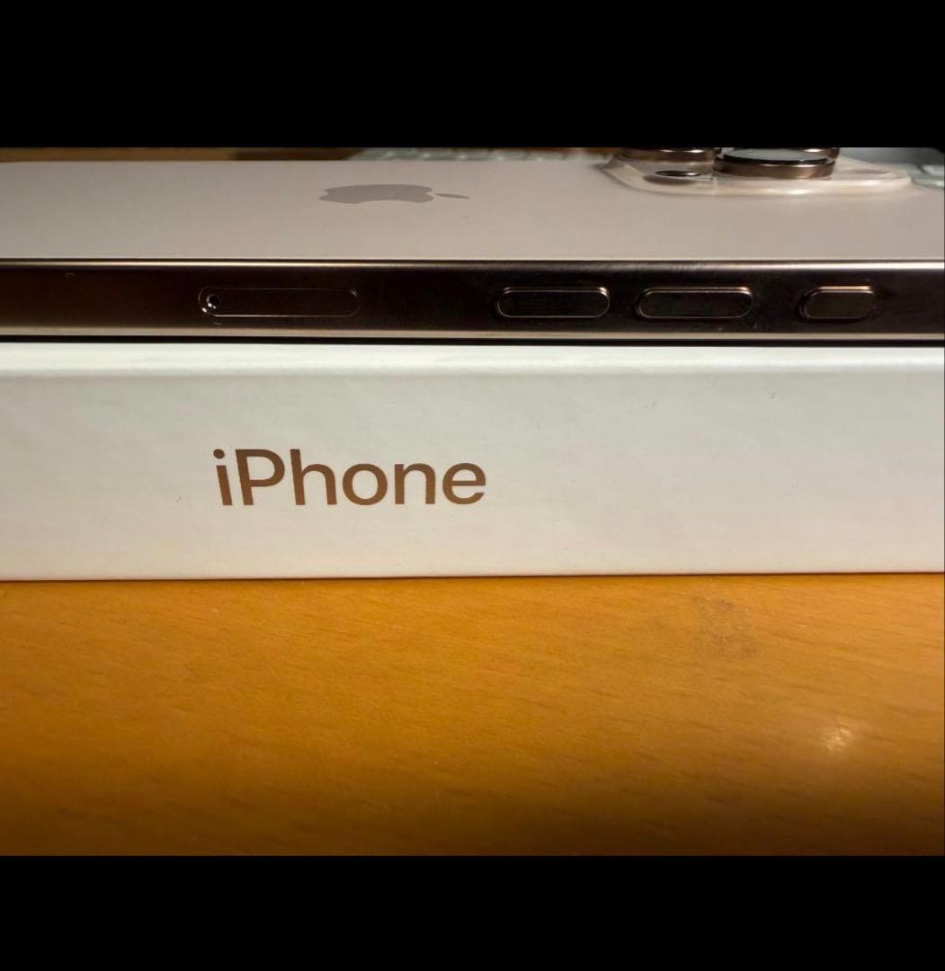 iPhone16 Pro MAX デザートチタニウム　256GB