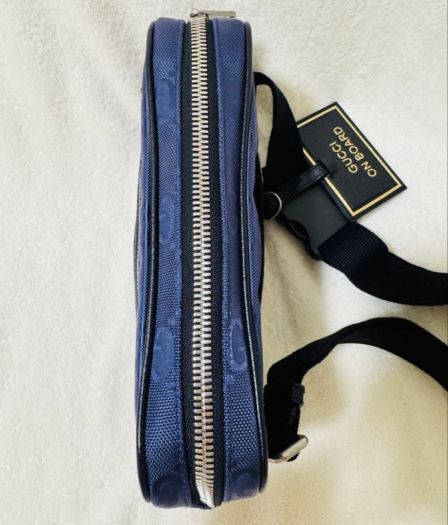 GLOW様★GUCCI グッチ　オフザグリッド　GGパターン ボディバッグ