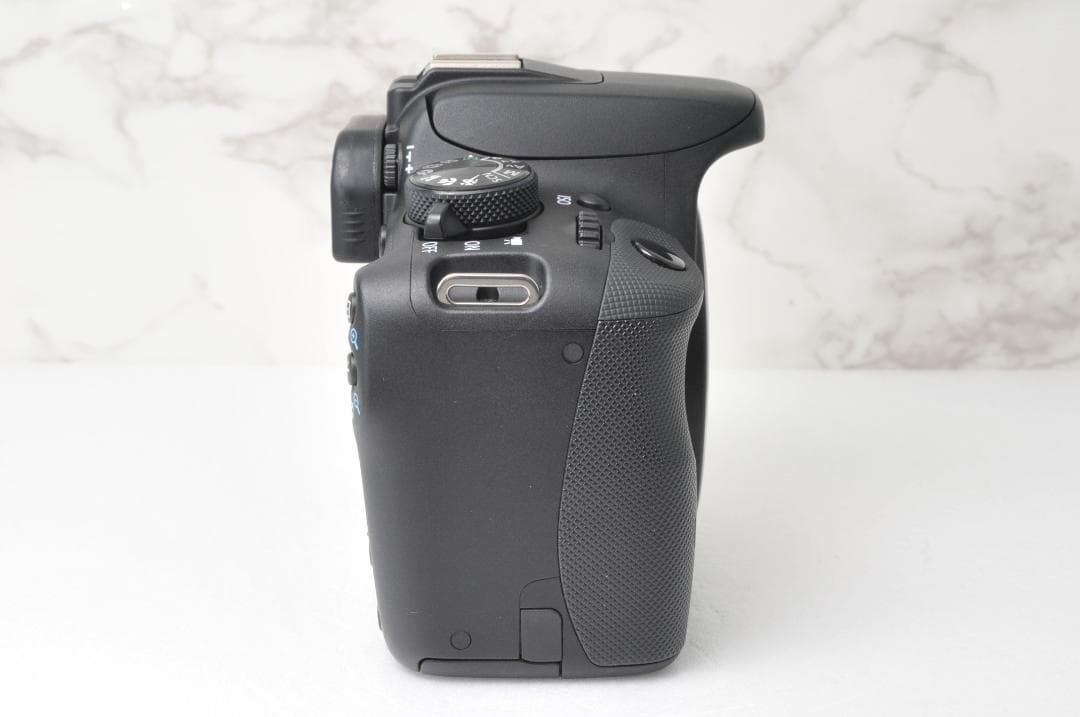 美品❣️使用少なめ Canon EOS Kiss X7⭐️スマホ転送 一眼レフカメラ