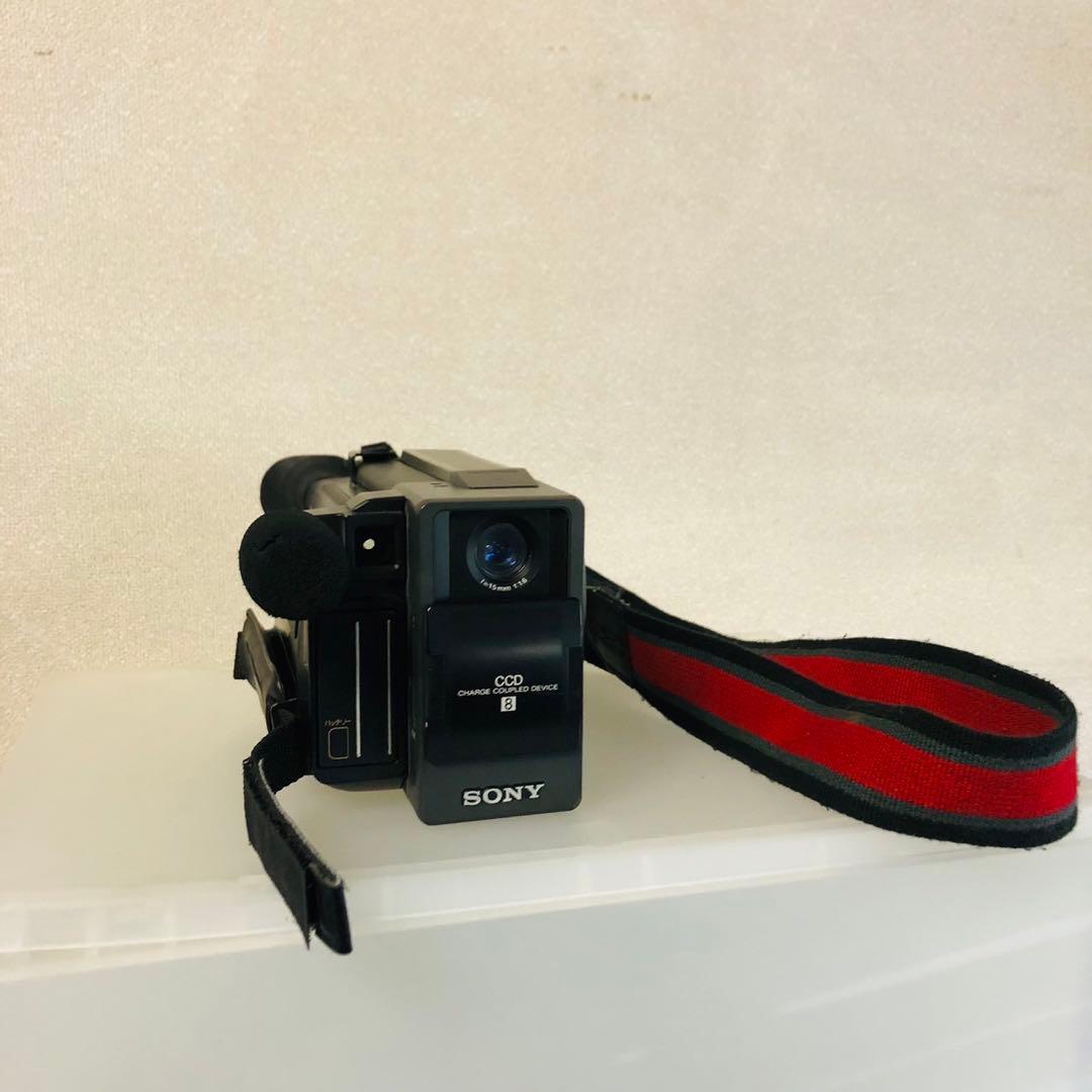F16希少品！ジャンクSONYHandycam 8ミリビデオカメCCD-M10