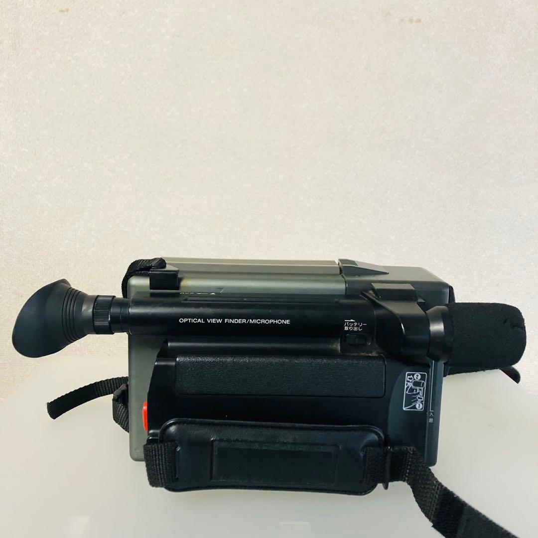 F16希少品！ジャンクSONYHandycam 8ミリビデオカメCCD-M10