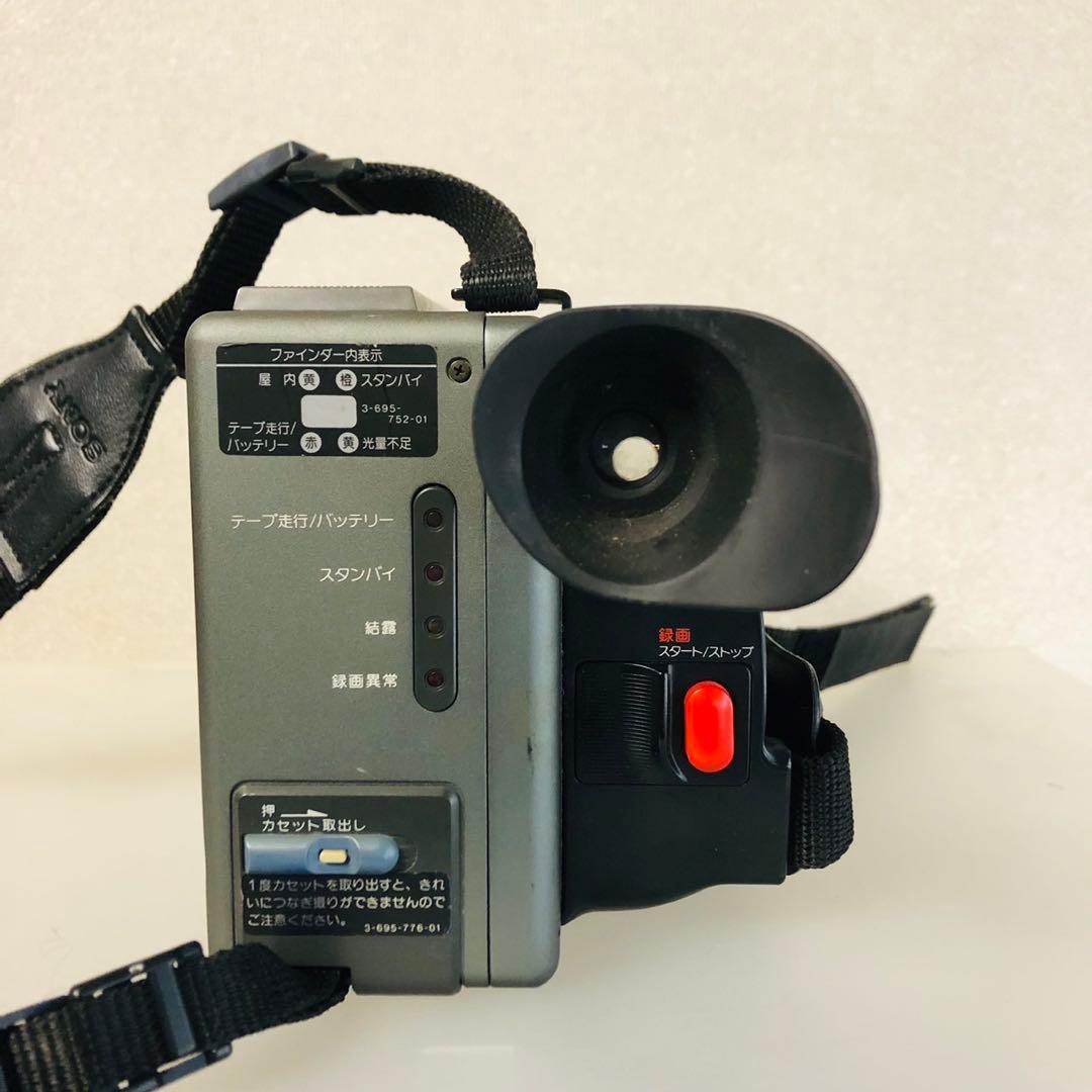 F16希少品！ジャンクSONYHandycam 8ミリビデオカメCCD-M10