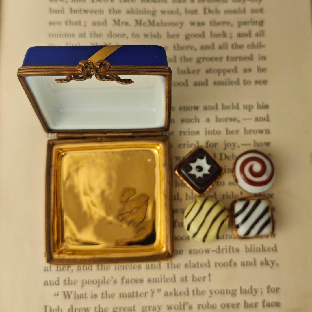 リモージュボックス　チョコレート　ショコラ　フランス製　ミニチュア　磁器