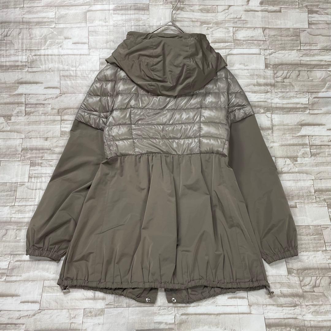 【美品】ヘルノ★異素材切り替え　ダウンコート　フード　グレージュ　大きめサイズ