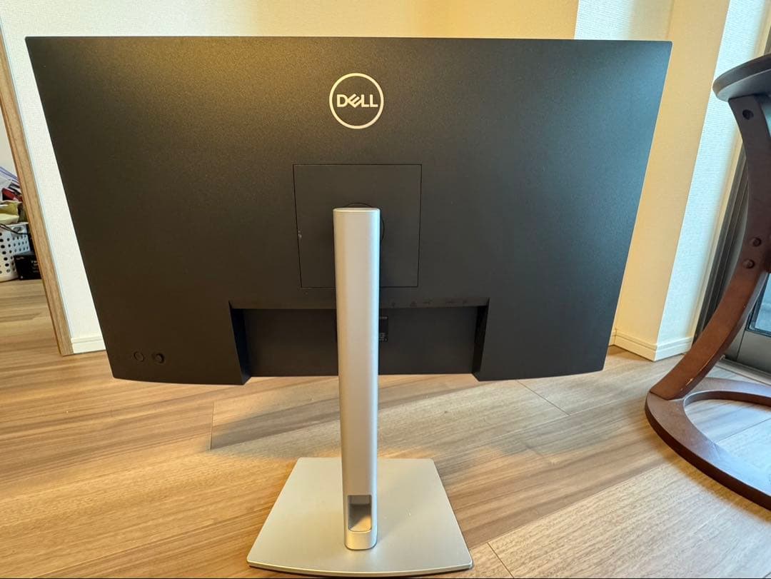 Dell P2722HE 27インチ USB-Cハブモニター / PD65W