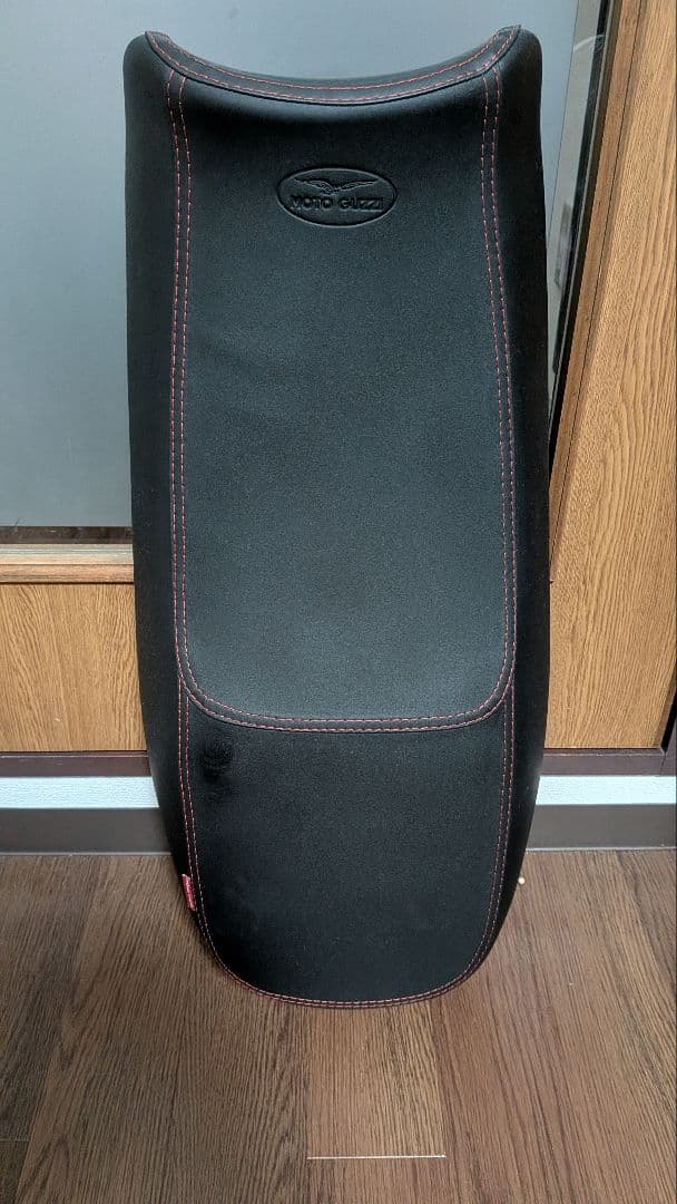 モトグッチ　v7 racer タンデム　シート