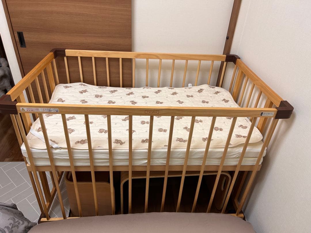 farska 木製ベビーベッド