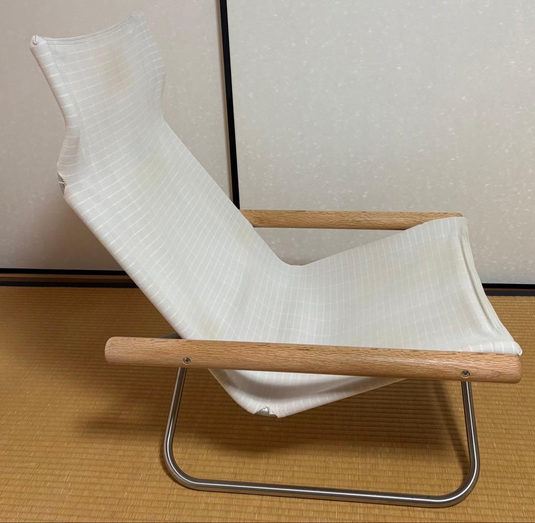 ニーチェアエックス シキリ ソープフィニッシュ / ライトグレー格子