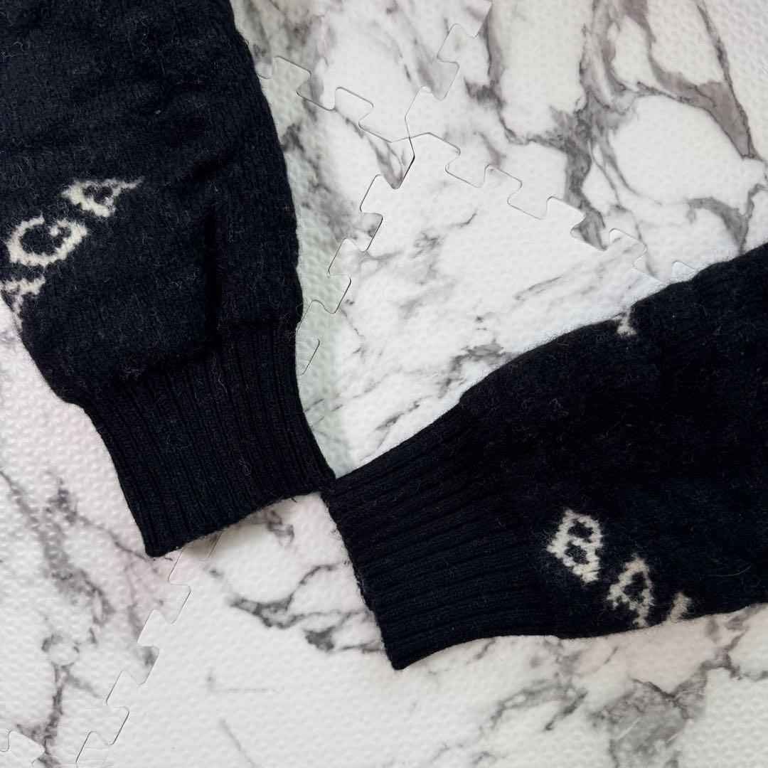 バレンシアガ　ジャガードロゴニット　セーター　クルーネック　総柄　ユニセックス