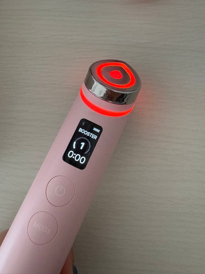 韓国 medicube 美顔器 pro (キャップ付き)