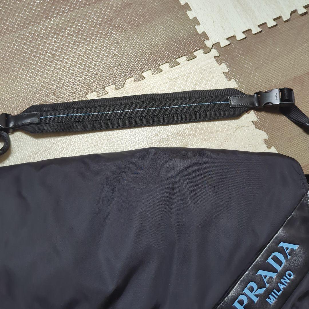 PRADA プラダ ブラック メッセンジャーバッグ