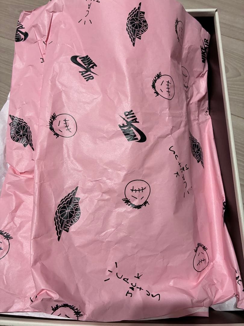 Travis Scott × Nike Air Jordan 1 Low OG