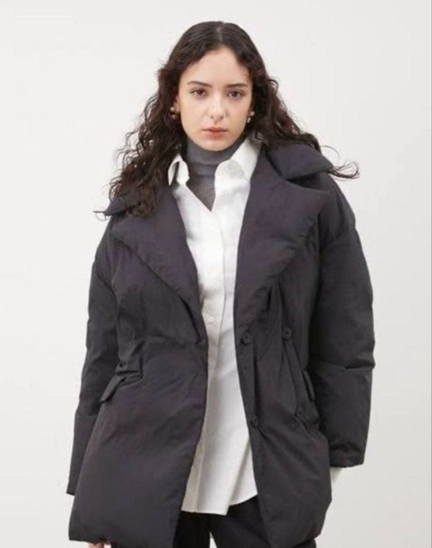 Mila Owenミラオーウェン　フレンチダウンハーフ丈パデッドコート ブラック