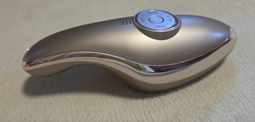 ME ラボンエクラ　IKKOプロデュース美顔器