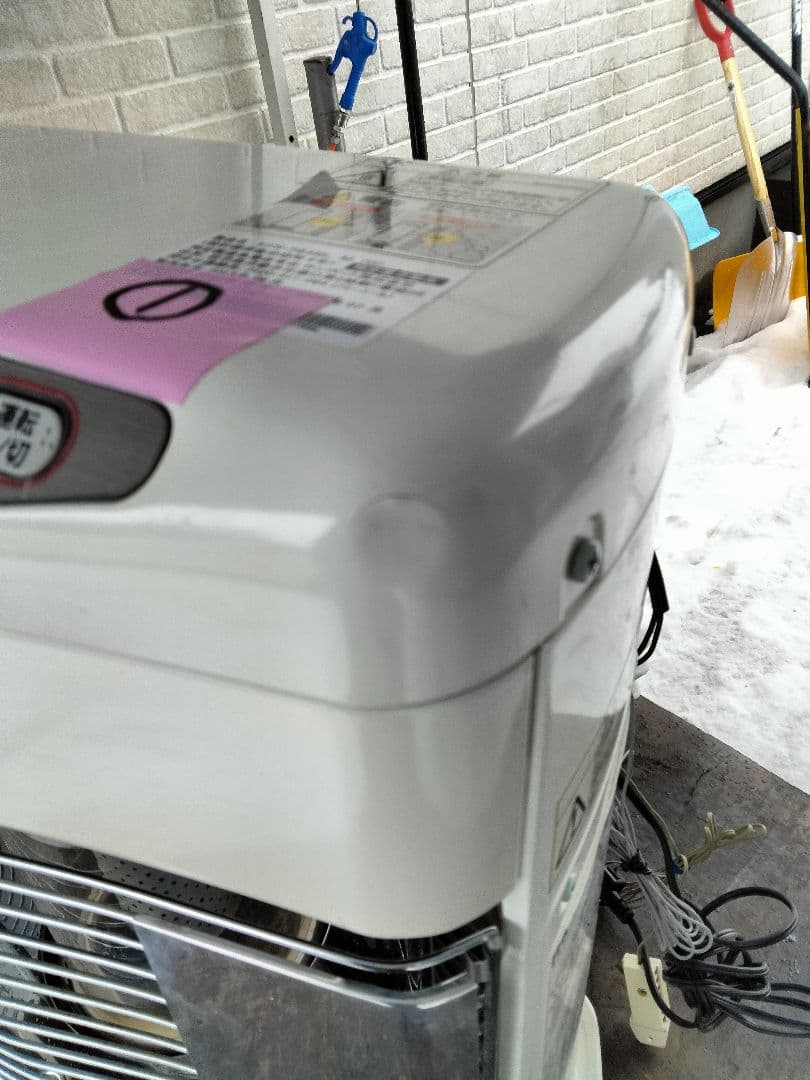 札幌発サンポットFF石油ストーブ！品番「FFR‐384BL」2013年式中古品①