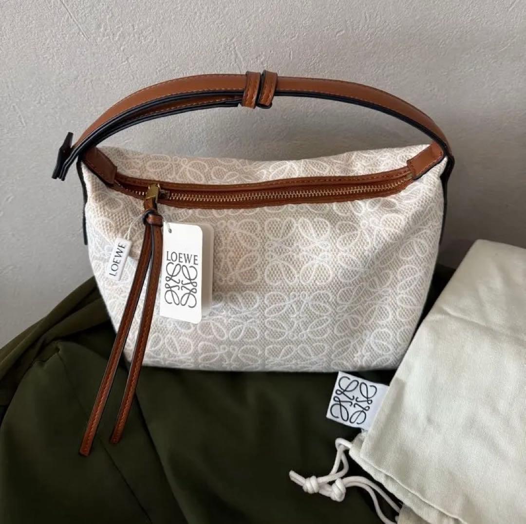 LOEWE キュービィ　アナグラムバッグ