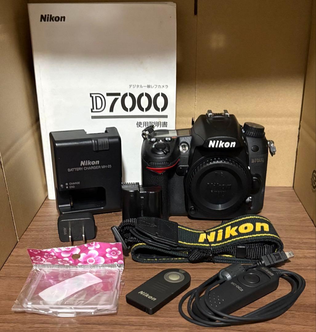 【美品】Nikon D7000 デジタル一眼レフカメラ