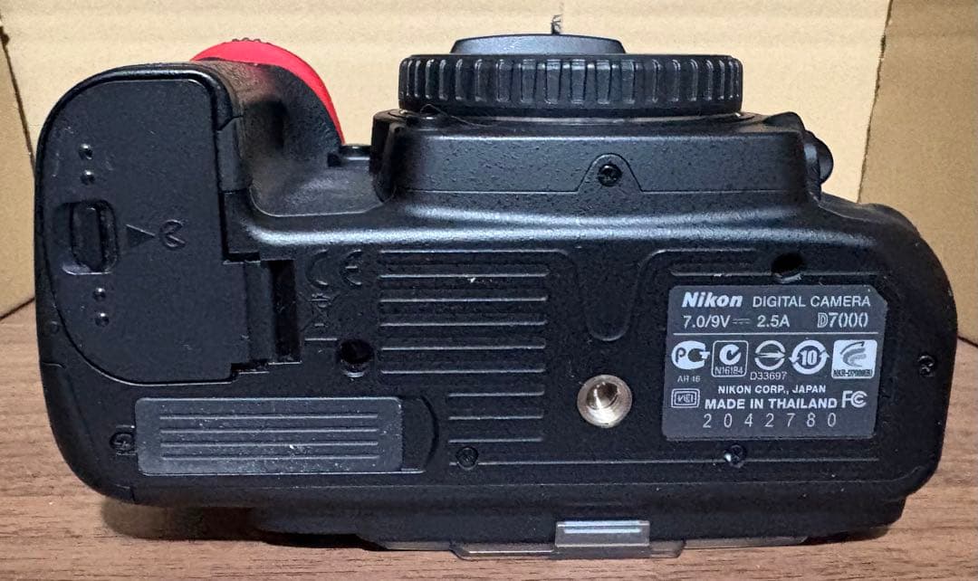 【美品】Nikon D7000 デジタル一眼レフカメラ