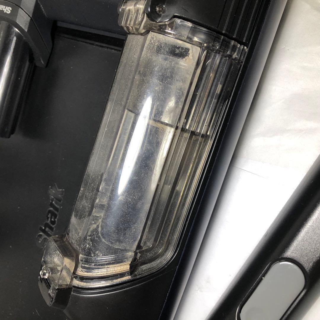 Shark コードレスクリーナー CS651JBL