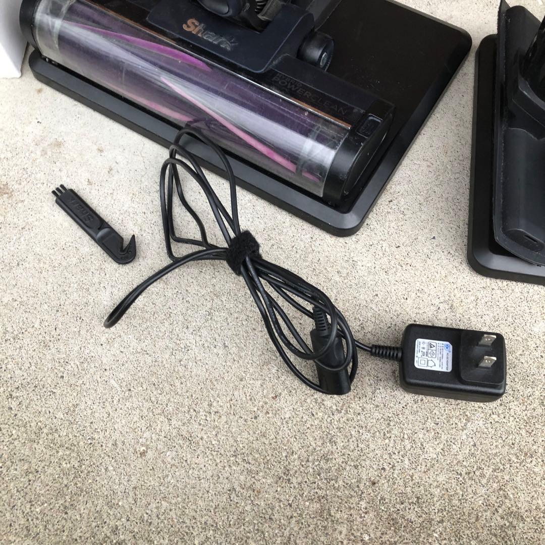 Shark コードレスクリーナー CS651JBL