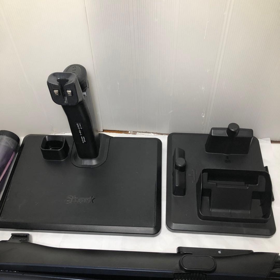 Shark コードレスクリーナー CS651JBL