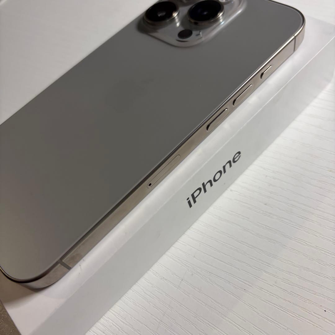 tomohiga  iPhone 15 Pro 256GB SIMフリー