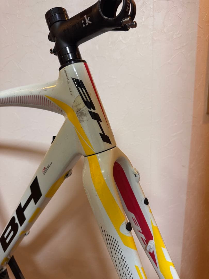 李*一様 BH 弱虫ペダルサイクリングチームフレーム　前田公平選手　支給　非売品