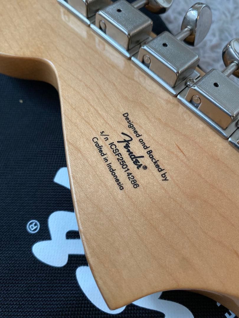 美品　SQUIER Classic Vibe '70s Jaguar Black