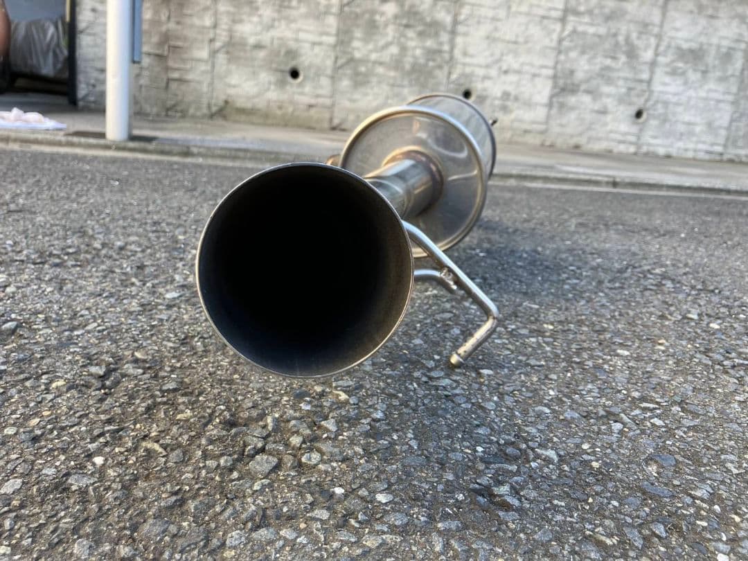 マツダ　トリビュート　　オートエグゼ　マフラー　AutoExe