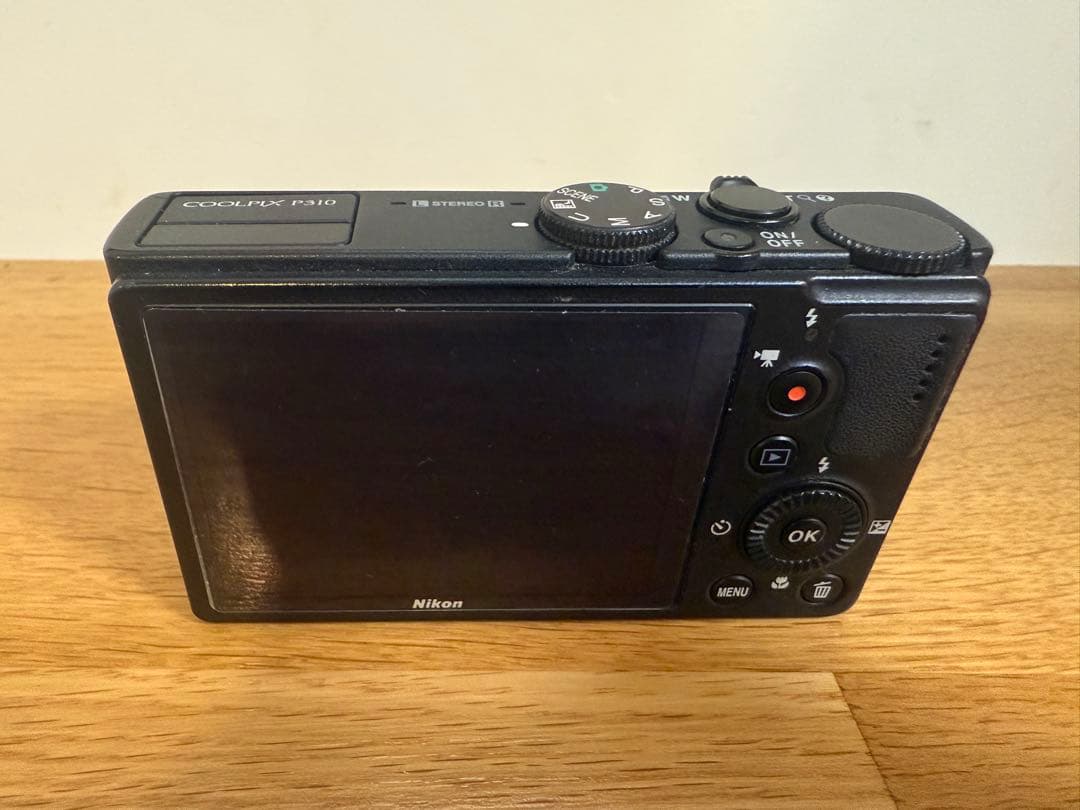 デジカメ　Nikon coolpix P310