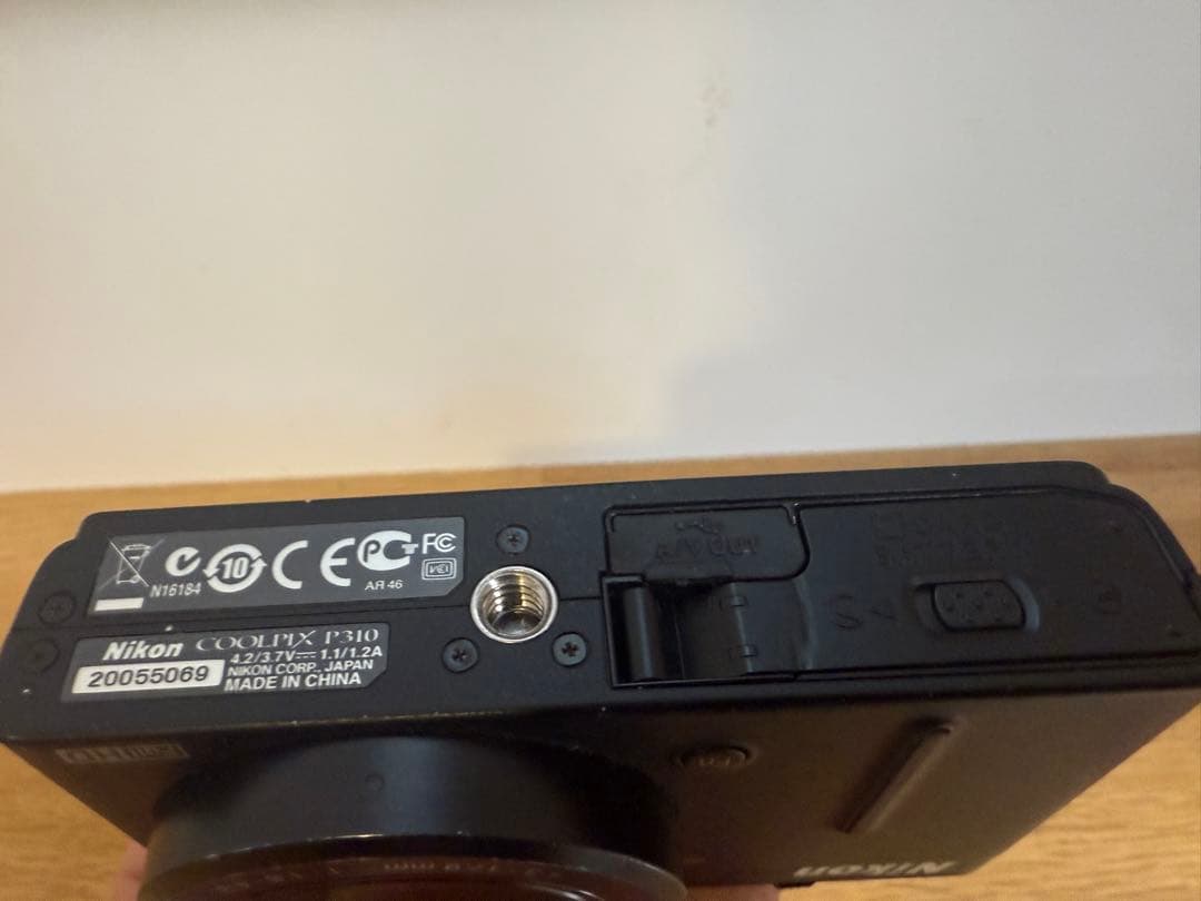 デジカメ　Nikon coolpix P310
