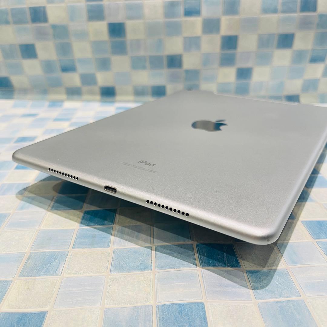 SIMフリー iPad Air 第3世代 本体 64GB シルバー 電池良好