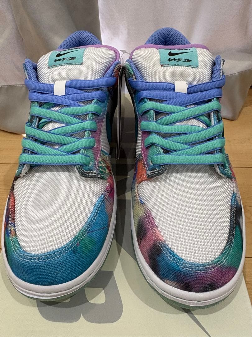 靴 Nikesb dunk low pro QS Futura