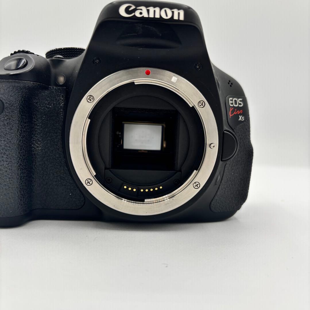 ★Canon EOS Kiss X5★一眼レフカメラ★キヤノン　デジタル　カメラ