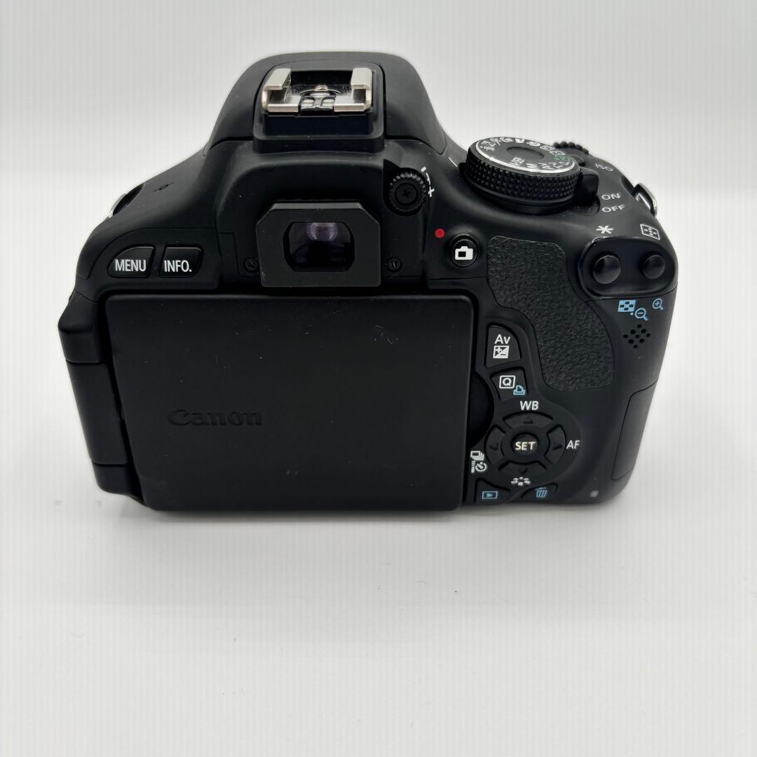 ★Canon EOS Kiss X5★一眼レフカメラ★キヤノン　デジタル　カメラ