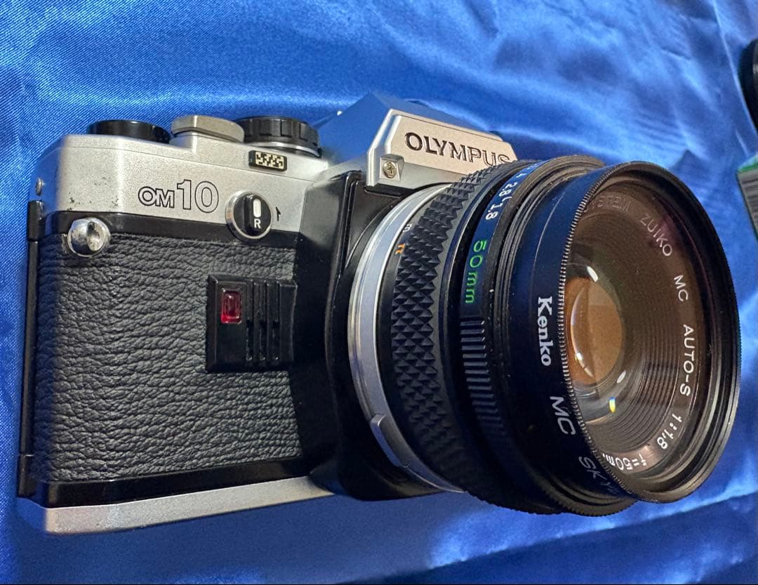 【美品】　OLYMPUS オリンパス　OM10 シルバー　一眼レフカメラフイルム