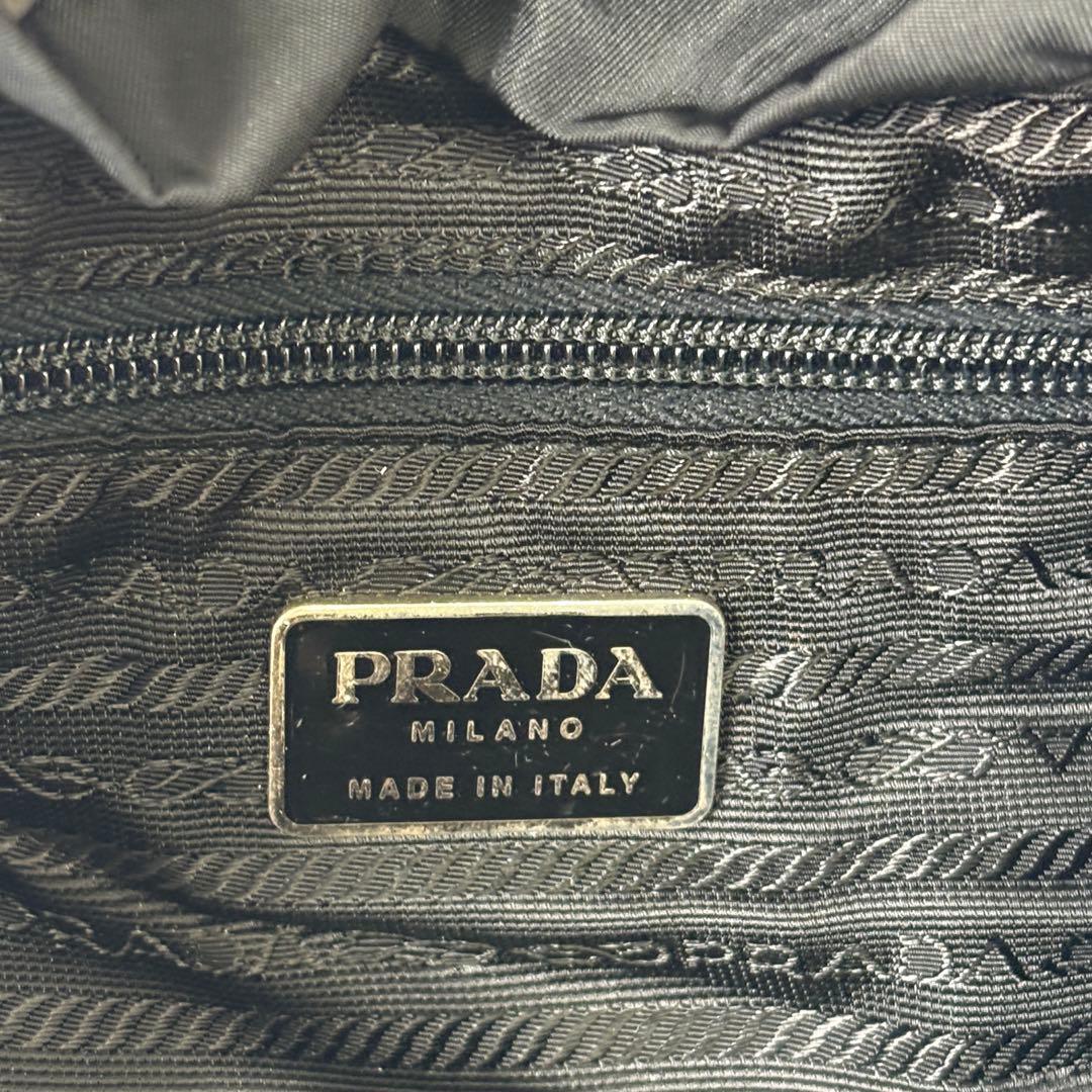 極美品　定番PRADA VELAナイロン リュックサック白タグあり