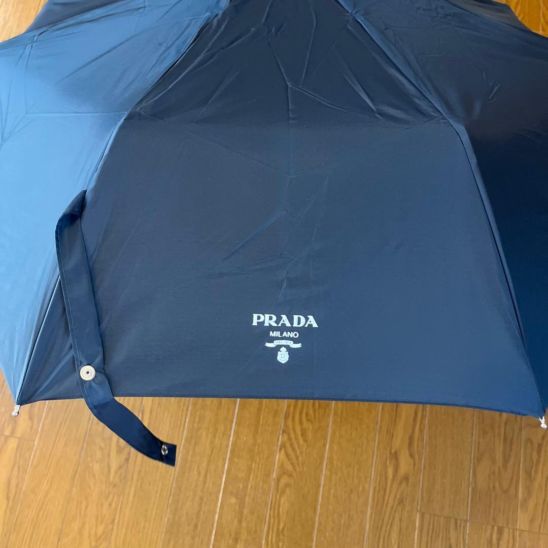 【新品】PRADA 折りたたみ傘（ネイビー）